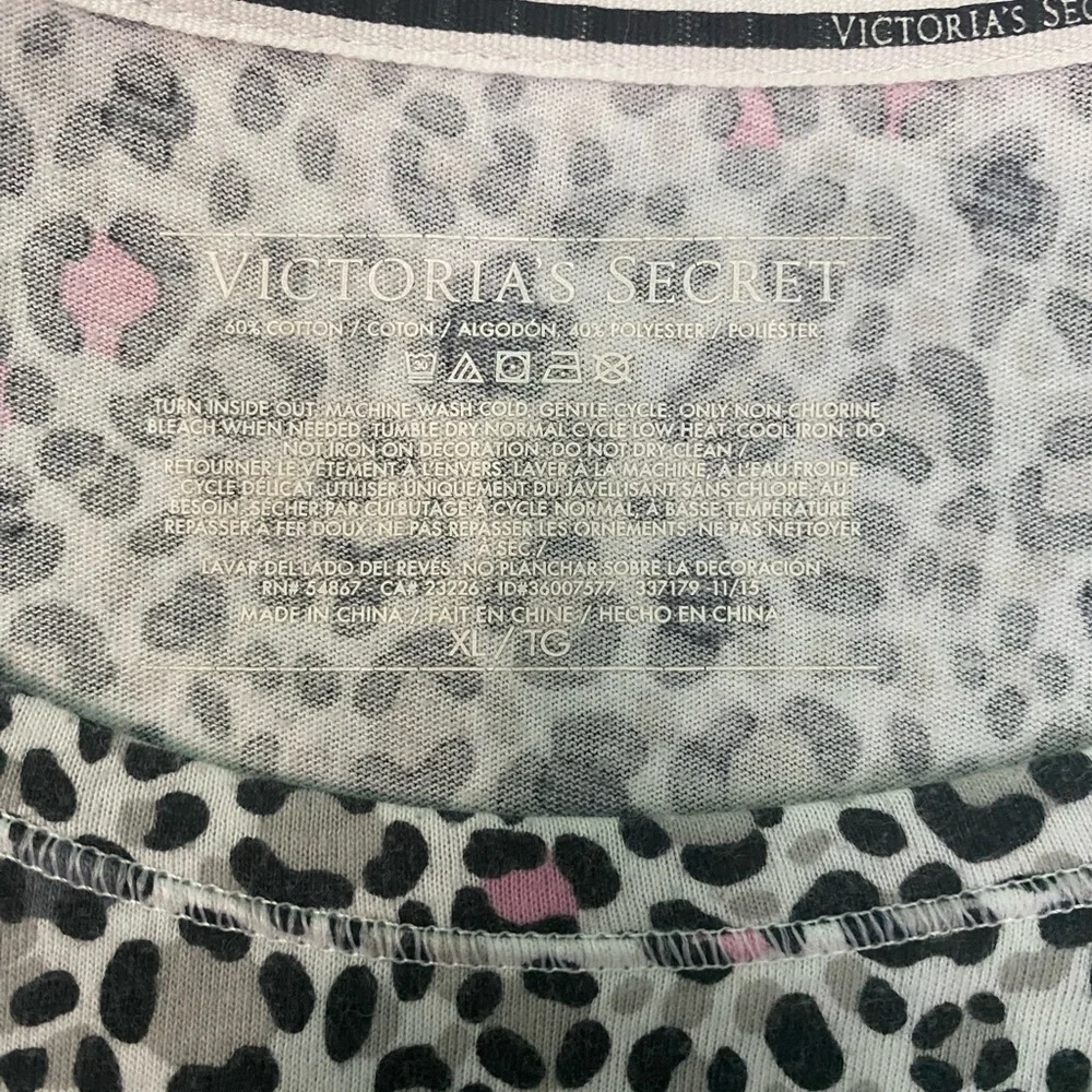 Victoria's Secret Sleep Shirt XL - Picture 3 of 3